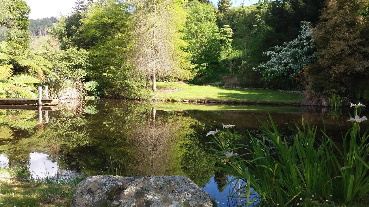Gasthaus Idyllic Country Garden Manakau Exterior foto